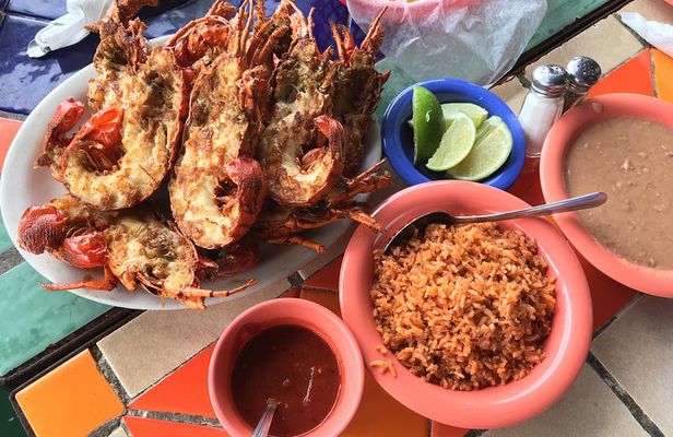 Puerto Nuevo Lobster, Margaritas and Mariachi Private Tour