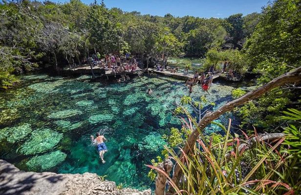 MAGIC BACALAR, 7 Colors Lagoon & Cenote Azul. Transport included