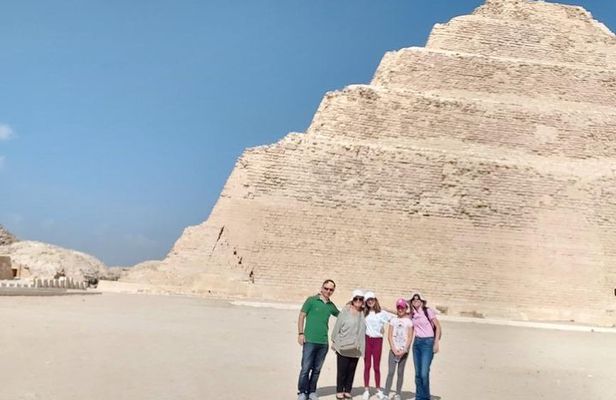 Private Tour - Giza Pyramids, Memphis and Sakkara Tour