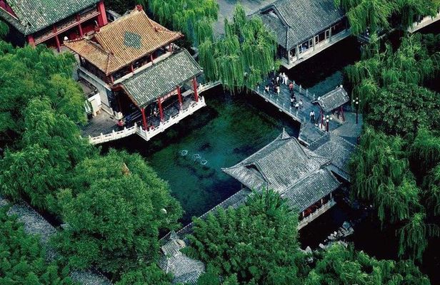 4 Hour Jinan Private Walking Tour to Baotu Spring and Surroundings