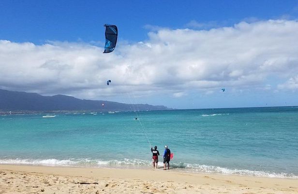 Kiteboarding Lessons at Kanaha Beach