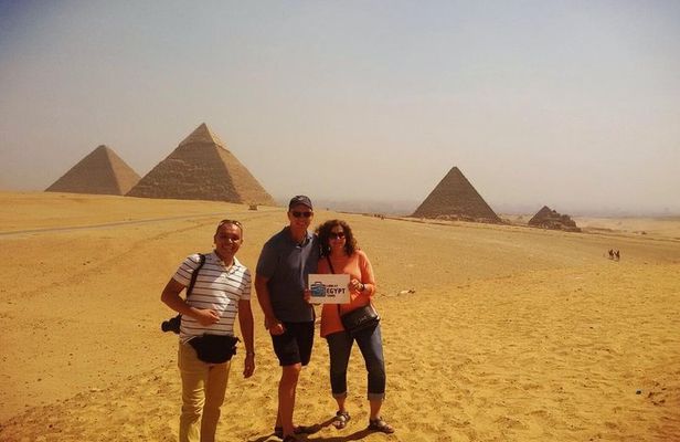 Best Cairo Sightseeing Tour- 4 Days Historical Tour with Hotels & Guide Included