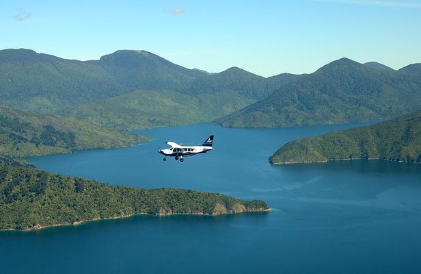 Flight Experience our Water and Wilderness Scenic Tour