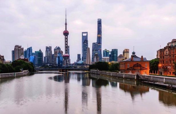 Shanghai Private Tour the Bund Nanjing Road Yu Garden and Oriental Pearl Tower