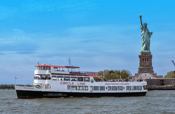 Circle Line: NYC Liberty Cruise