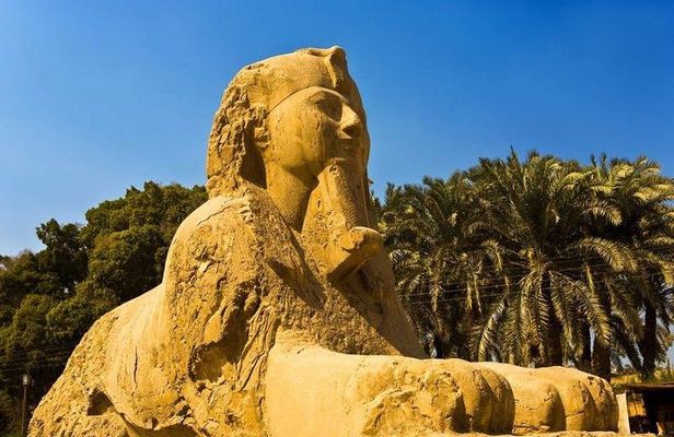Day Tour to Giza pyramids & Sphinx & Memphis & Sakkara