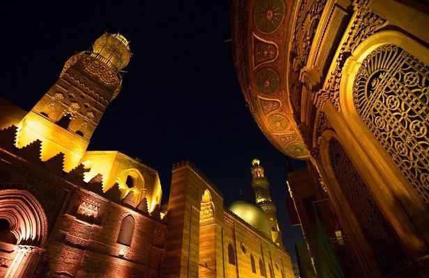 Private Night tour of Cairo with Dinner