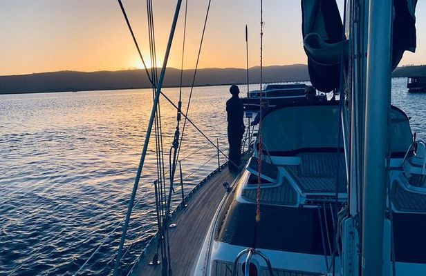 Knysna Sunset Sailing Cruise, Light Dinner & Bubbly