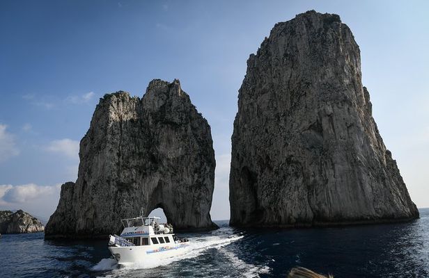 Capri Mini Cruise and City Sightseeing Day Trip from Naples