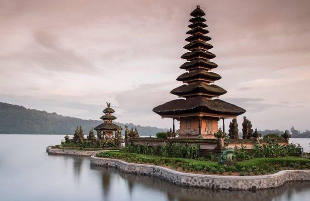 Private Tour: Jatiluwih Rice Terraces - Ulun Danu Temple - Bayumala Waterfalls