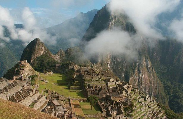 Inca Trail 4 days to Machu Picchu