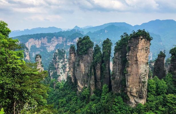 2 Days Zhangjiajie Private Tour for Avatar Mountain Discovery