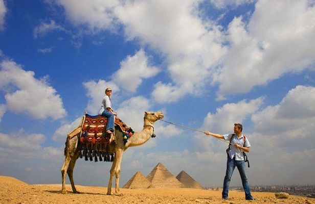 Giza Pyramids and The Sphinx Walking Tour