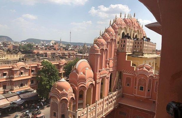 Private Jaipur Tour With Amber Fort From Delhi By Luxury Car