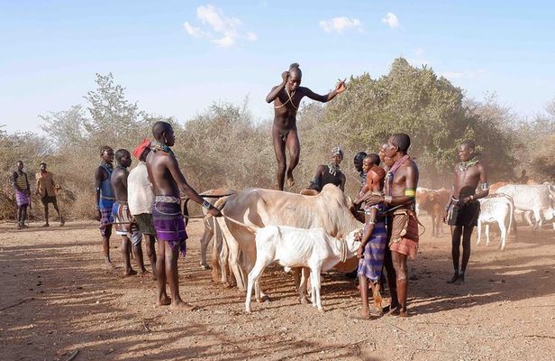 South Omo Valley in 4 Days, Ethiopia