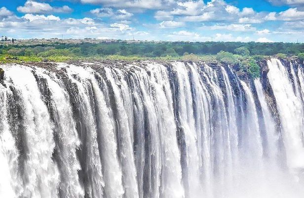 Guided Tour of The Victoria Falls On The Zambia Side