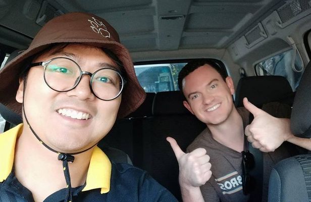 Private Car: 8 Hour Highly Customized Taipei City Exploration!