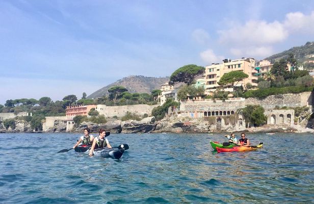 Paddling Genoa secret coast