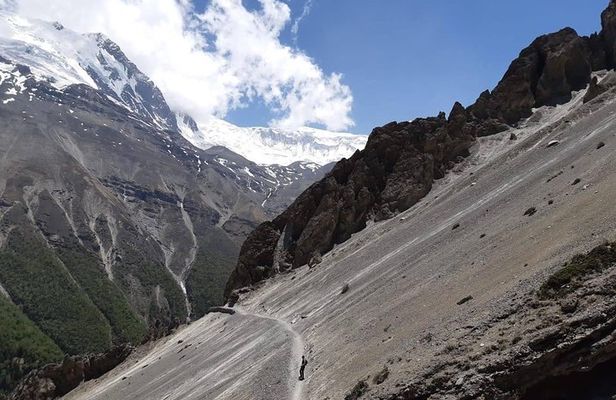 12 Days Annapurna Round Trek from Pokhara