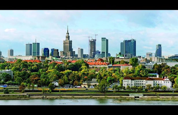 Faces of Warsaw's 3-hour orientation city tour with hotel pick-up