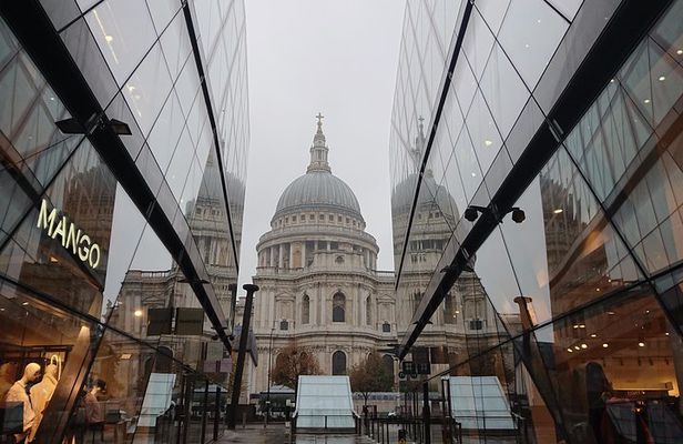 Essential London: Must-Sees and Hidden Gems (Private Tour)