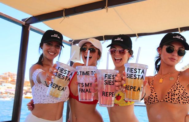 Private Catamaran Escape for 2–6 Guests – Celebrate Your Way”