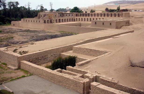 Tour Temple of the Great God Pachacamac