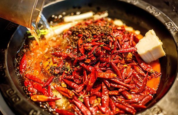 Half-Day Chengdu Back Alley Foodie Tour