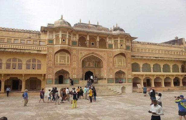 RAJASTHAN WITH VARANASI TOUR (15 Nights /16 Days)