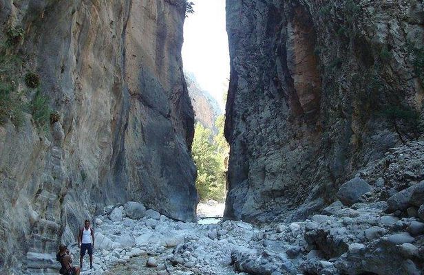 Chania: Samaria Hiking Tour (with local guide)