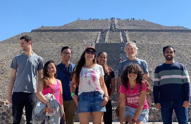 Teotihuacan Pyramids Tour, small group in Van, from Mexico City