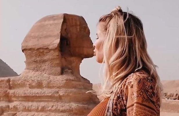 Half Day To Pyramids of Giza complex Sharing Group Tour