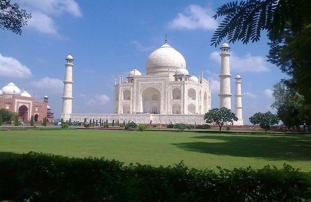 Taj Mahal Tour Visit Agra and Fatehpur Sikri