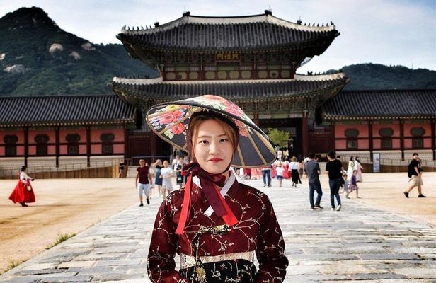 Seoul City Walking Private Tour (3hours)