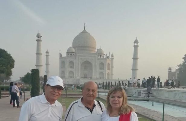 Private Taj Mahal & Agra Fort Tour, Dine with a View