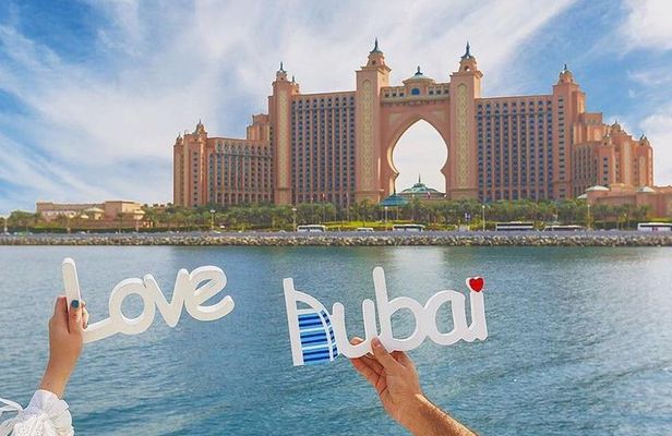 PRIVATE Dubai City Tour up to 6 person (Museum | Souk | Atlantis | Beach & more)