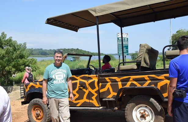 3 Days Lake Bunyonyi and Gorilla Trekking Tour in Uganda