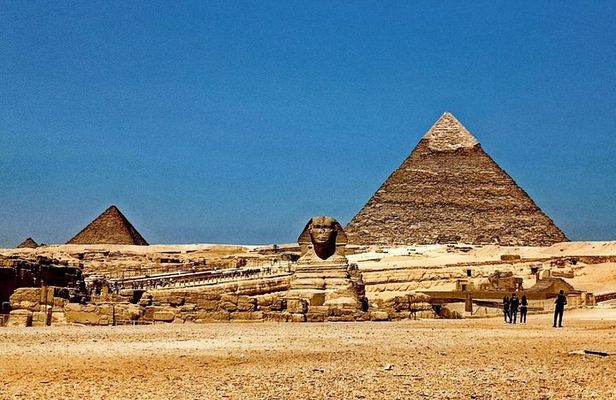Half day tour to the pyramids and the sphinx