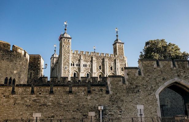 VIP Early Access Opening Ceremony Tower of London & River Cruise