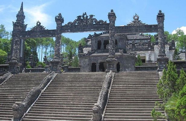 Hue City Full Day Tour - Dragon Boat in Huong River