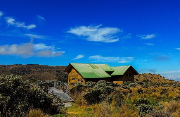 El Cisne High Mountain Refuge from Pereira