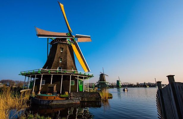 Amsterdam countryside tour by car