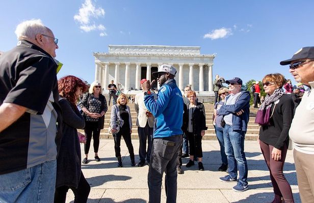 Washington DC Memorials and Monuments Day Tour With 10+ Stops