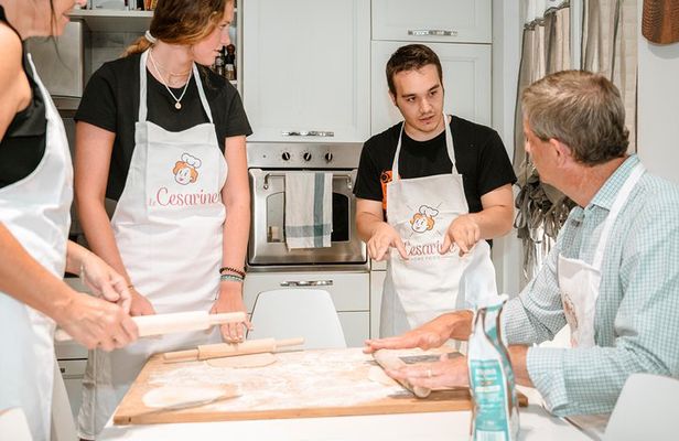 Small group Pasta and Tiramisu class in Rimini