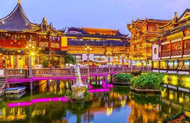 Private Half Day Shanghai City Customized Tour with Lost Heaven Dining