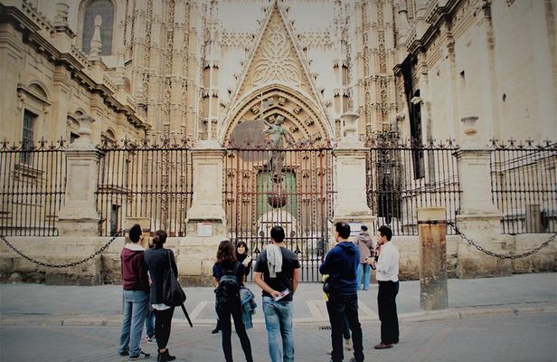 Alcazar & Cathedral of Seville Exclusive Group, max. 9 travelers