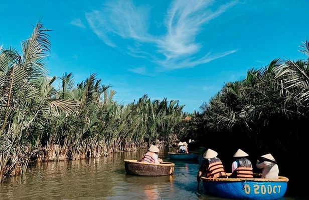  Basket Boat Tour, Hoi An city, boat trip and lantern release