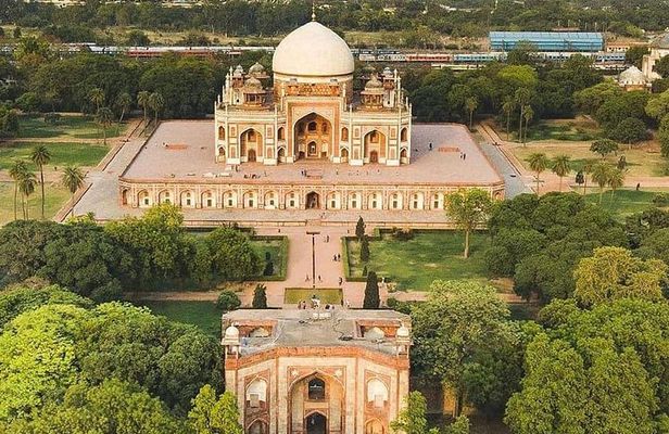 Private Full day Old and New Delhi Tour