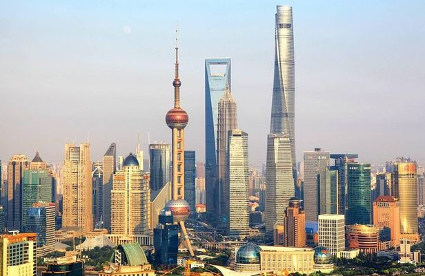 5-Hour Shanghai Private Tour:Shanghai Tower,Yu garden and Jade BuddhaTemple 