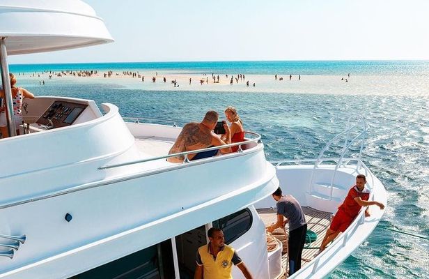 Ras Mohamed Nature Reserve Snorkeling Tour w/ White Island by Yacht